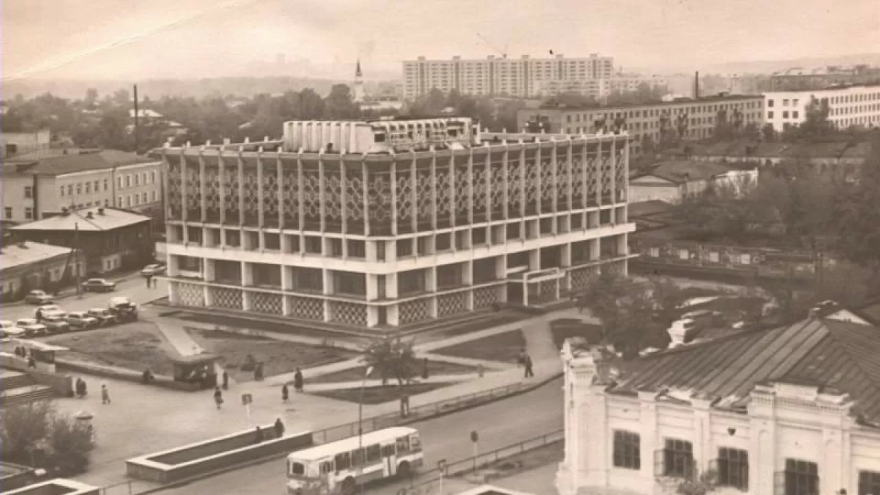 От первых кооперативов до забастовки: как Семей встретил независимость страны