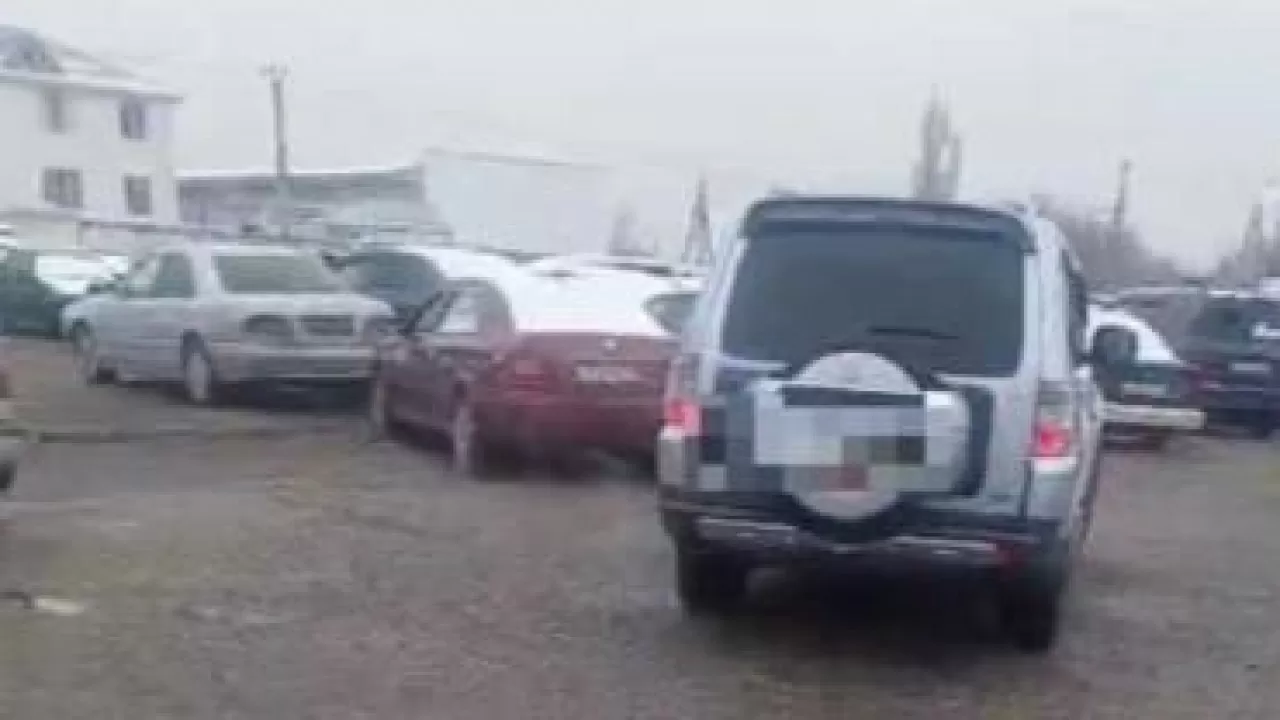 Таразда жылдамдықты 43 мәрте асырған жүргізушінің көлігі айып тұрағына қойылды