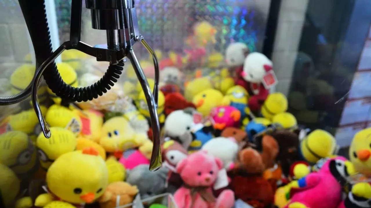 Власти Казахстана возьмутся за автоматы с игрушками 