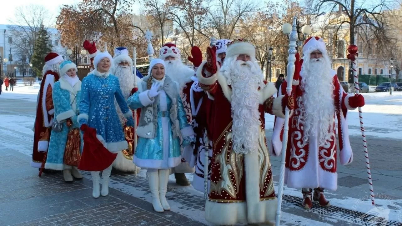 120 Аяз ата и Ақшақар примут участие в сказочном шествии в ВКО 