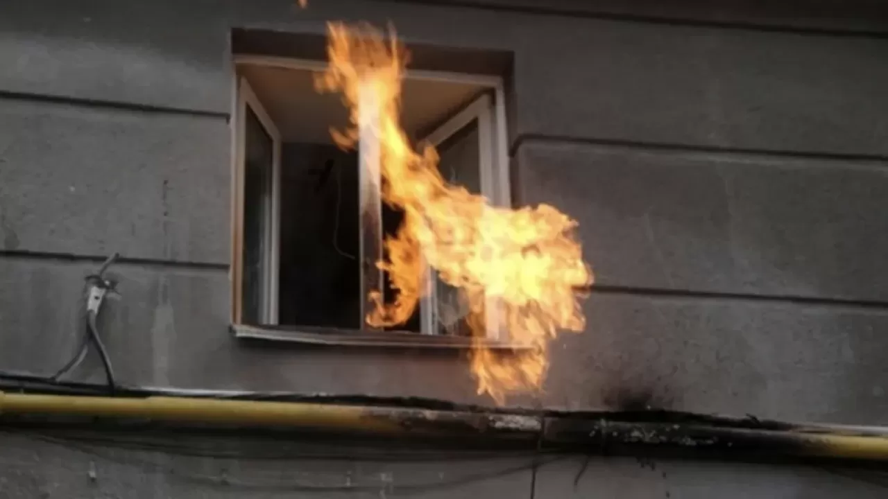 Атырау облысында жер үйден 2 ер адамның мәйіті табылды