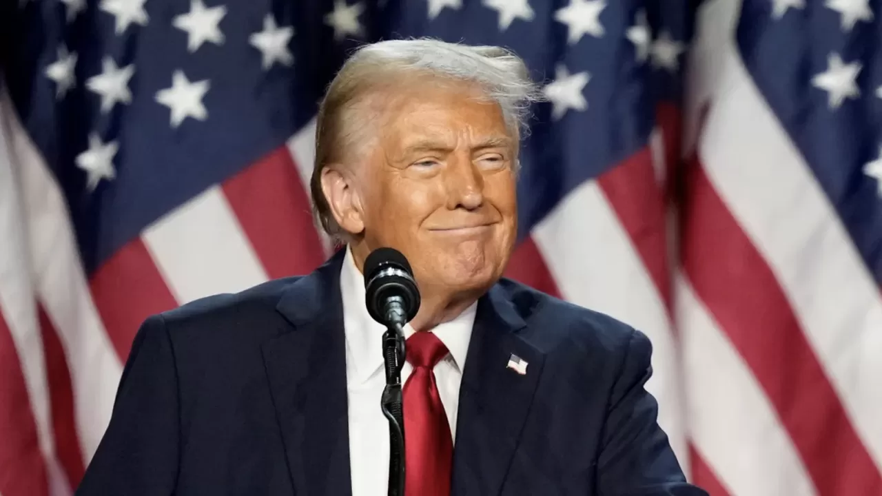 АҚШ-тағы Кеннеди орталығына енді Трамптың есімі қосылды