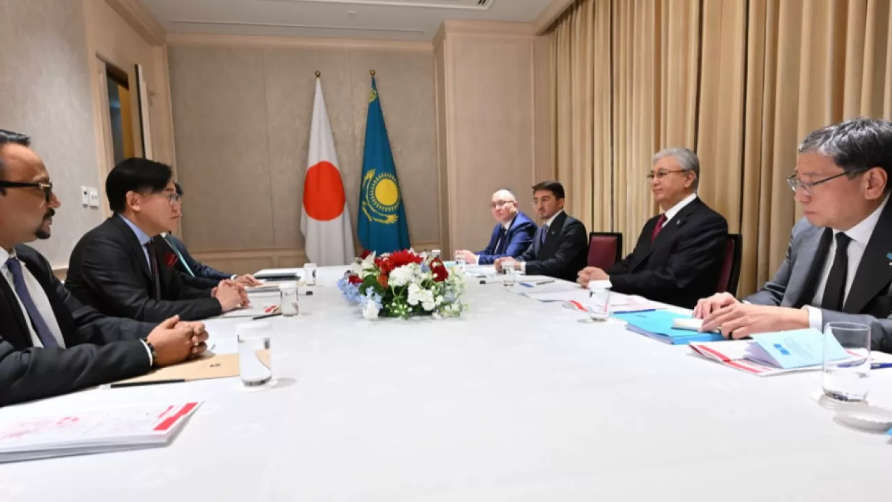 Президент РК обсудил с Rakuten инвестиции и ИИ 