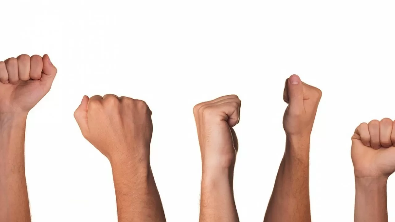 Павлодарский полковник опять попал в соцсети: сначала жена, теперь драка 