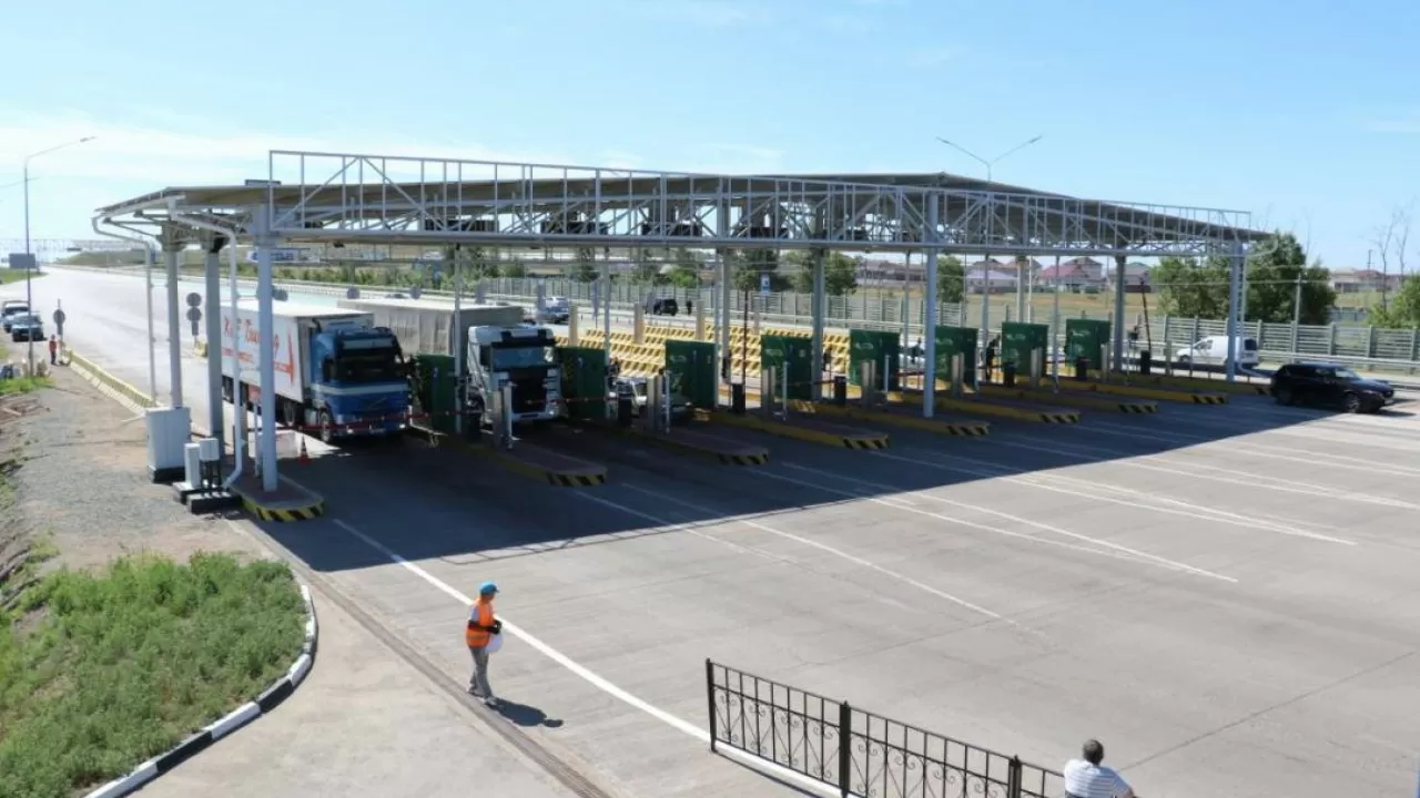 Cмягчить правила оплаты на трассах предлагает минтранс 