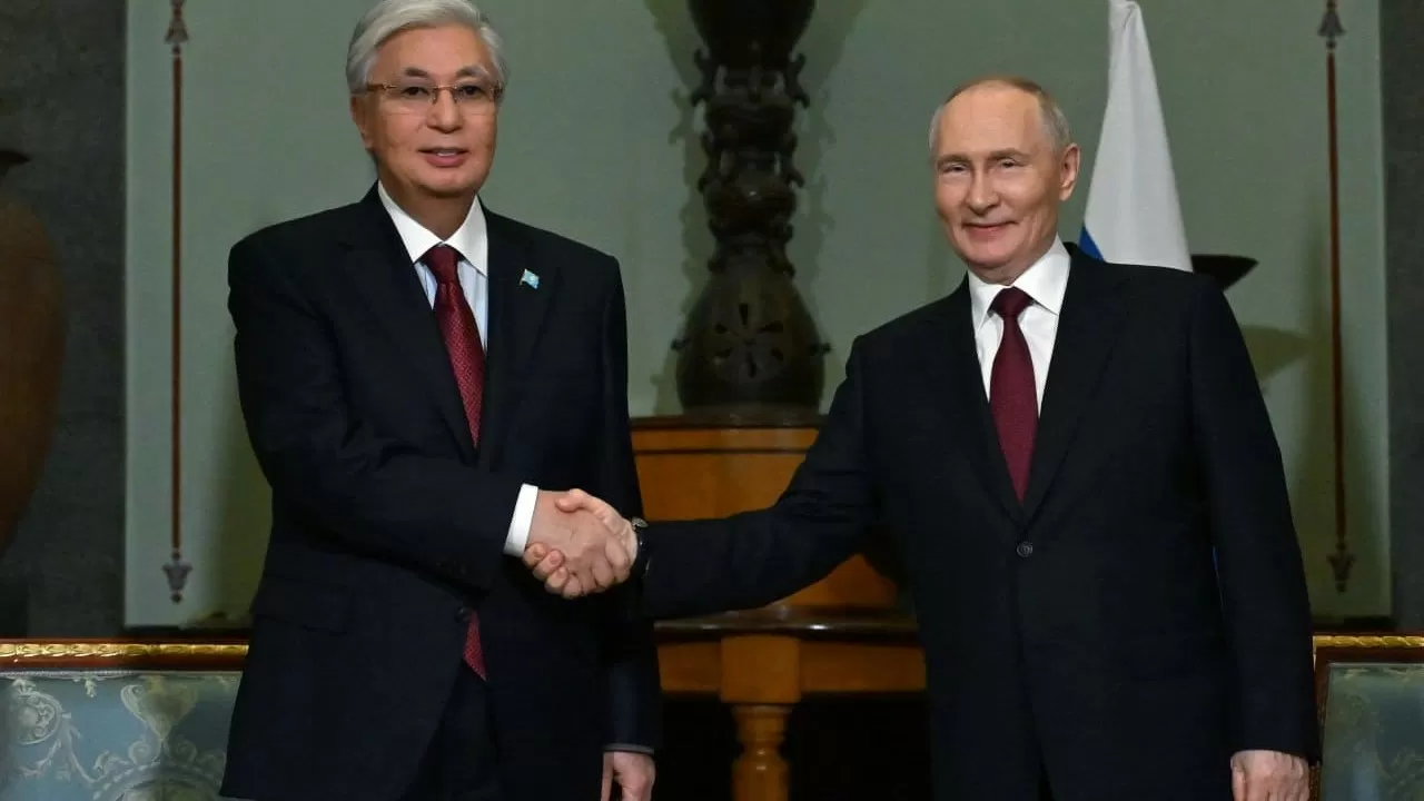 Токаев провел встречу с Путиным