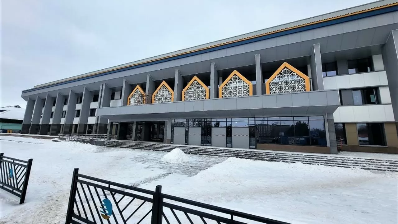 В Казахстане обновляют сотни железнодорожных вокзалов 