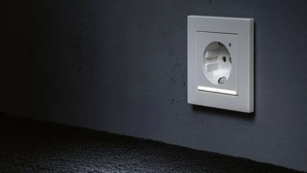 Известный певец погиб от удара током 