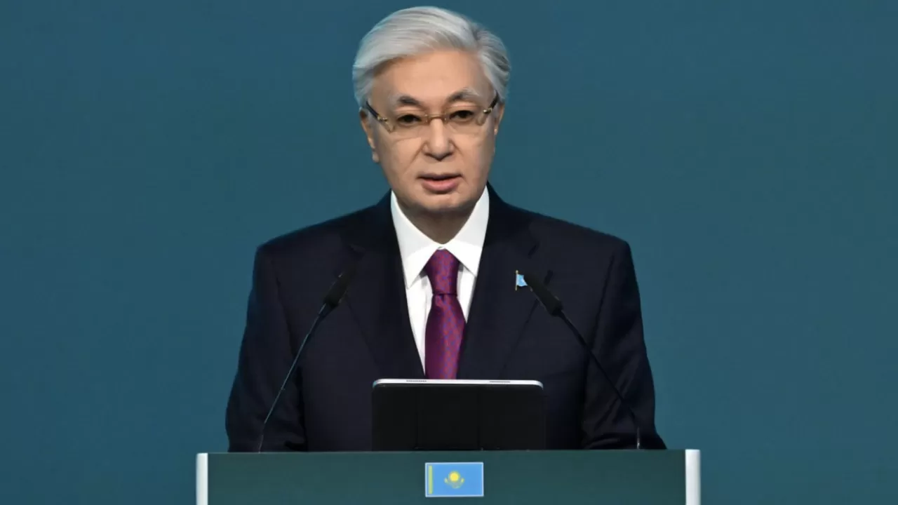 Қасым-Жомарт Тоқаев пен Масуд Пезешкиан Қазақстан-Иран бизнес форумына қатысты