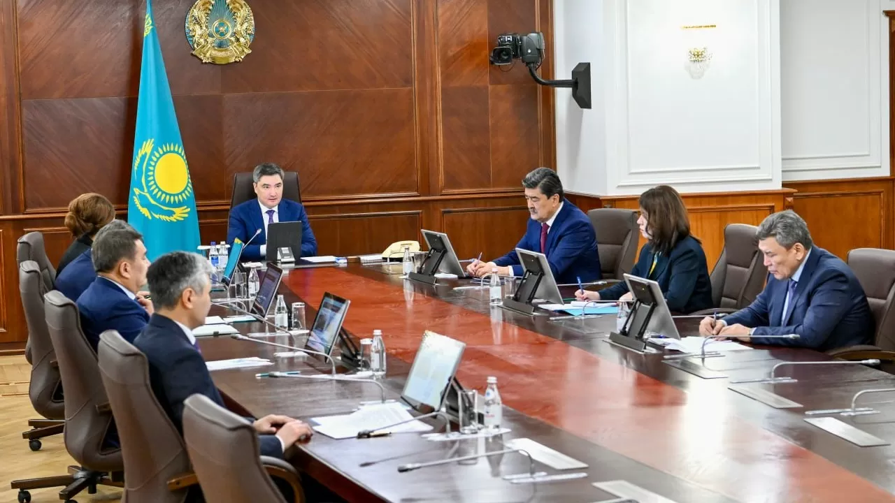 Премьер-министр "Таза Қазақстан" бастамасы бойынша кеңес өткізді 