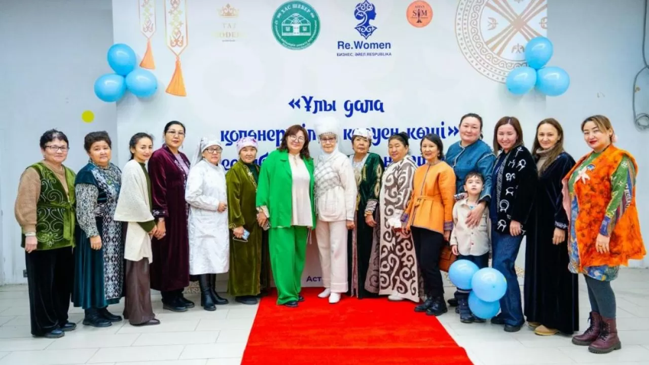 Астанада "Ұлы дала қолөнершілер керуен көші" республикалық жәрмеңкесі өтті