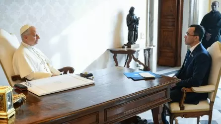 Cенат төрағасы Мәулен Әшімбаев Рим Папасын Қазақстанға шақырды