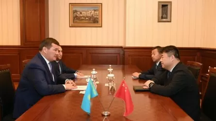 Повысить зарплаты нефтяников призвал аким Кызылординской области главу &laquo;Петро Казахстан&raquo;