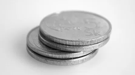 Серебро взлетело до рекордного максимума выше 80 долларов 