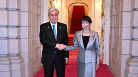 Токаев прибыл во дворец Акасака на прием в Японии 