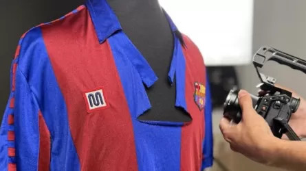 Марадонаның жыртылып қалған жейдесі аукционда рекордтық бағада сатылды