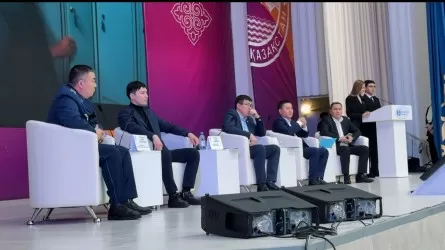 Студенты задают прокурорам «острые» вопросы без галстуков 