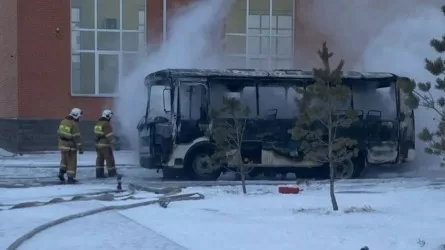 Қосшыда оқушыларды тасымалдайтын мектеп автобусы өртеніп кетті