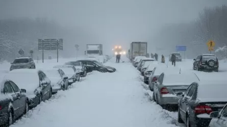 США накрыл мощный снежный буран