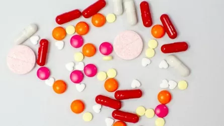 Проблему задержки бесплатных лекарств для казахстанцев подняли в парламенте 