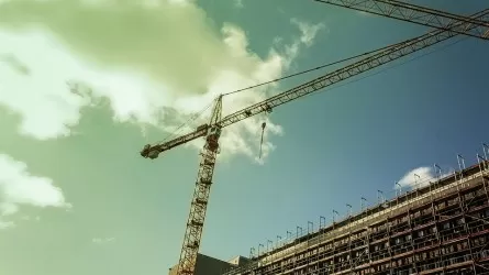 Ажиотаж на рынке жилья РК возможно подогрели застройщики – минпром