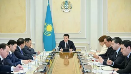 Ерлан Қарин этносаралық келісімді нығайту мәселелеріне арналған жиын өткізді