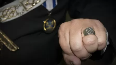 За что масоны подали иск против полиции Лондона 