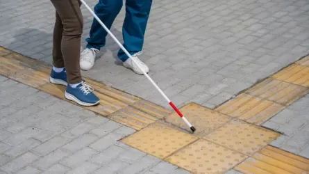 Незрячие требуют сопровождающих в санаторий в Усть-Каменогорске