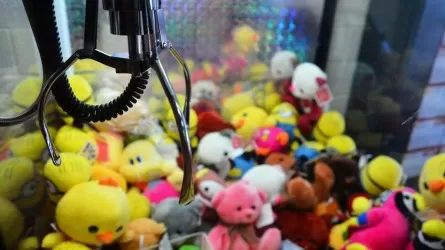 Власти Казахстана возьмутся за автоматы с игрушками 