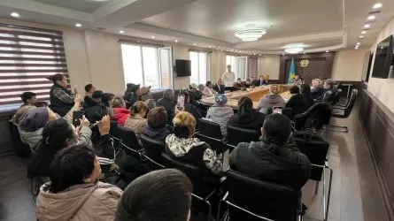 Замакима Алматы обсудил компенсацию за выкупаемые участки в Алматы 