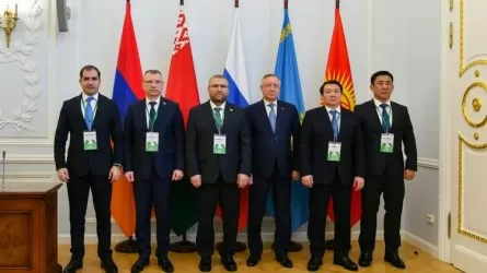 На границе ЕАЭС планируют сократить проверку до 10 минут