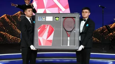 Елена Рыбакинаның ракеткасы аукционда сатылды