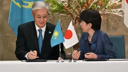 Токаев и японское правительство подписали 14 документов
