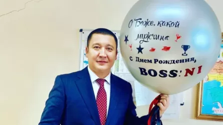 Аким Павлодарской области поздравил себя с днем рождения 