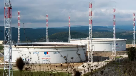 КТК временно прекратил прием нефти на морском терминале 