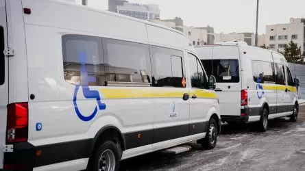 В Казахстане изменят правила работы инватакси 