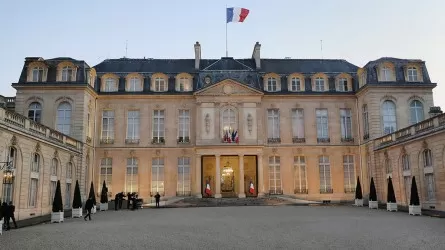 Франция президентінің резиденциясынан заттар ұрланып, тергеу басталды