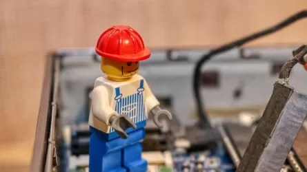 Казахстанцы потратили огромные деньги на ремонт техники  