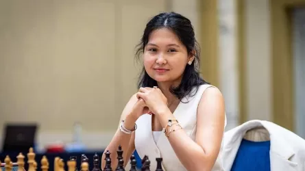 Токаев поздравил Бибисару Асаубаеву с победой на чемпионате мира по блицу