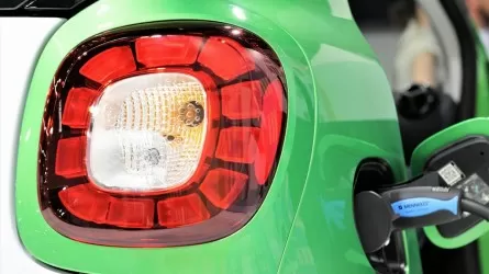 Без Казахстана: в ЕАЭС договорились о тарифной льготе на ввоз электромобилей