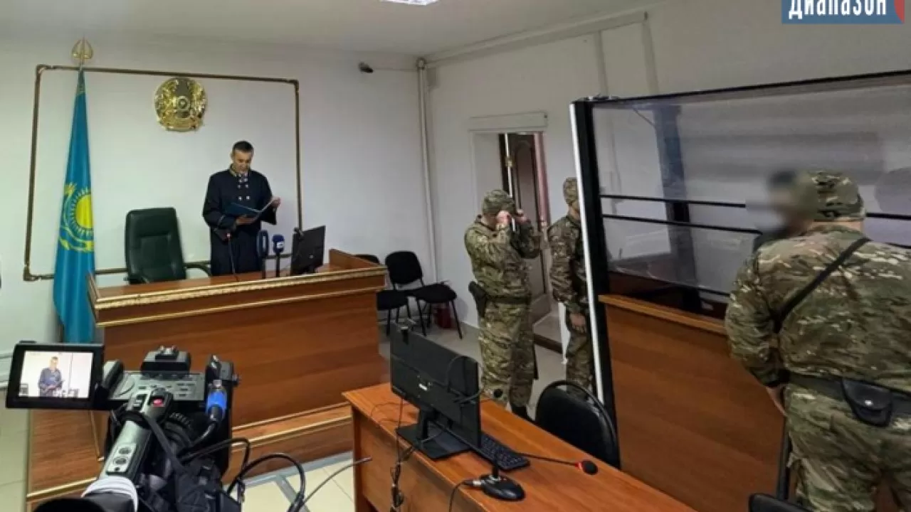 "Шылым сұраған": Пойыз бастығын болмашы нәрсе үшін өлтірген ақтөбелік 20 жылға сотталды