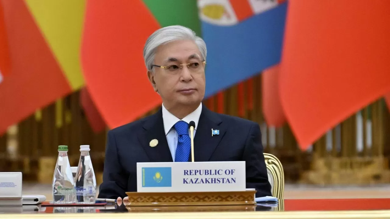 Казахстан создает 'бесшовную' транспортную систему через развитие Транскаспийского маршрута