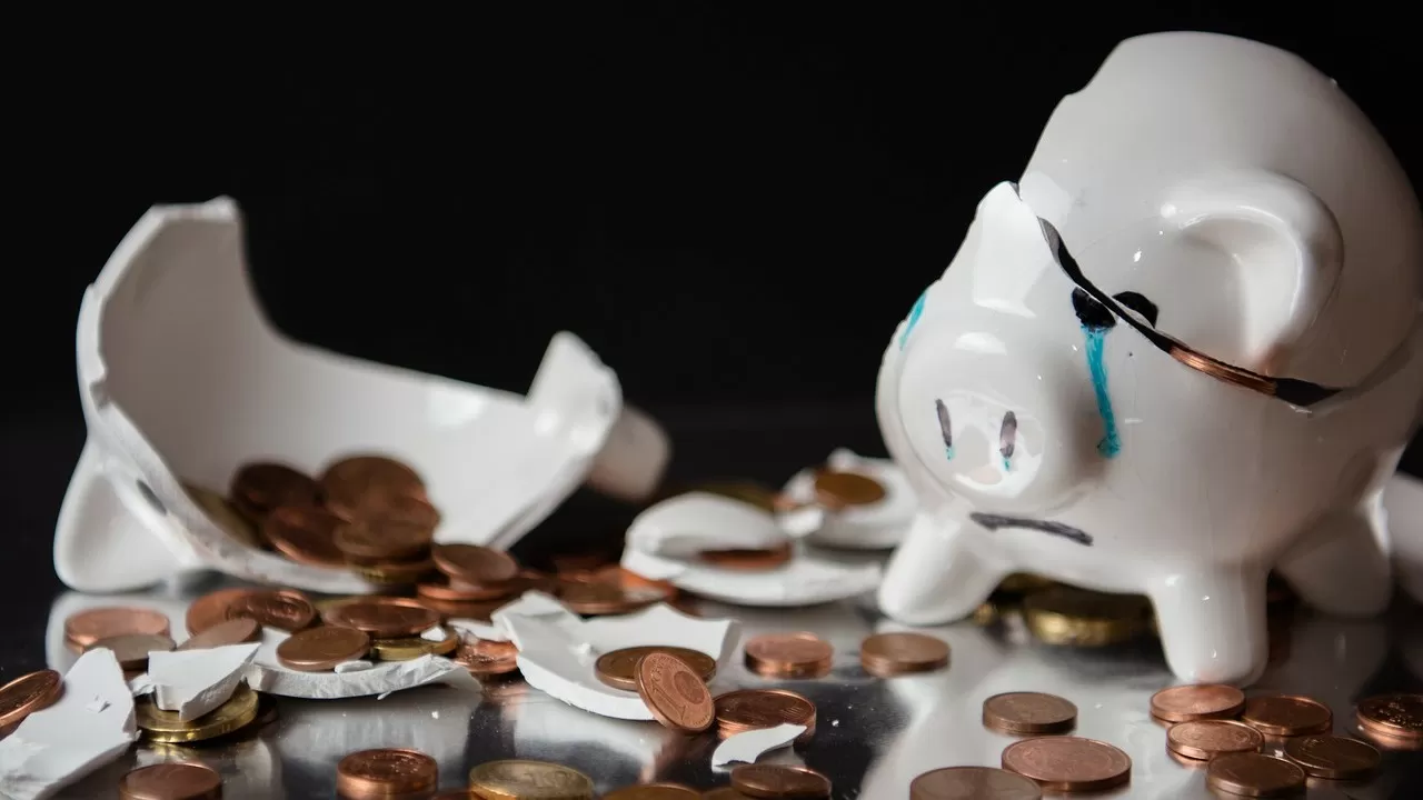 Два миллиона работающих казахстанцев не делают регулярных пенсионных взносов