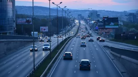 Сколько автомобилей поставили на учет в Казахстане 