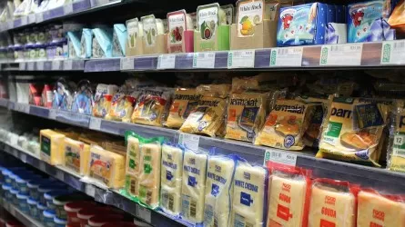 Свыше трети продуктов питания не соответствуют требованиям в Казахстане  