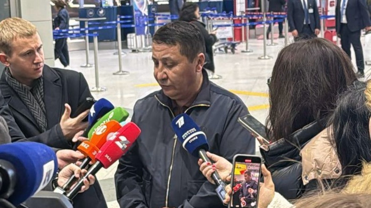 Жапондық әйелдің дәретханасындағы мастурбация