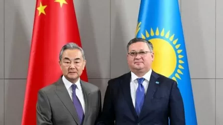 Главы МИД Казахстана и Китая обсудили цели удвоить объем взаимной торговли 