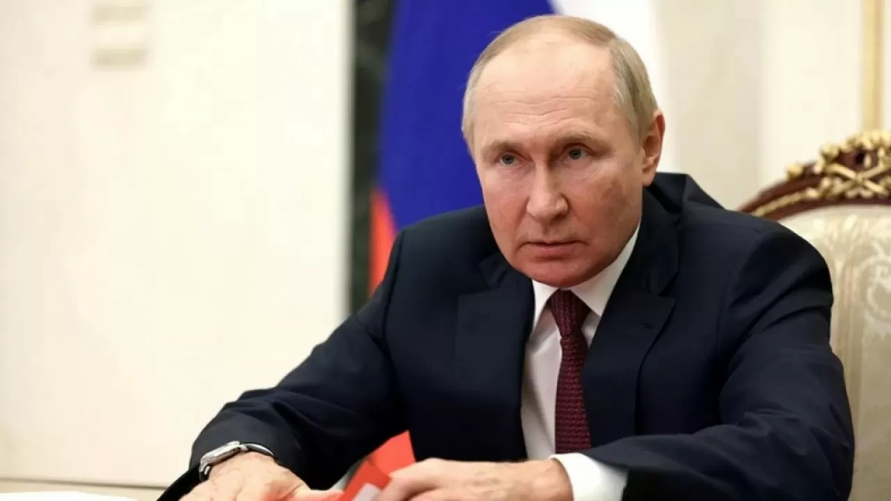 Путин уволил главкома сухопутных войск России 