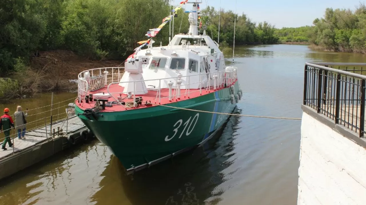 Жаңа "Семей" күзет кемесі суға жіберілді