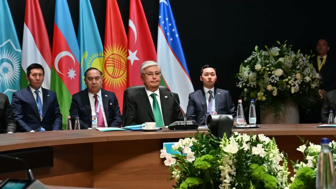 Президент "Солтүстік – Оңтүстік" бағыты бойынша халықаралық көлік қатынасын дамытуға шақырды